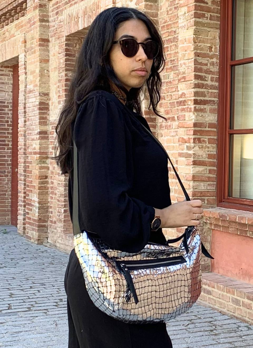 Bolsos plata, modelos para vivir esta tendencia