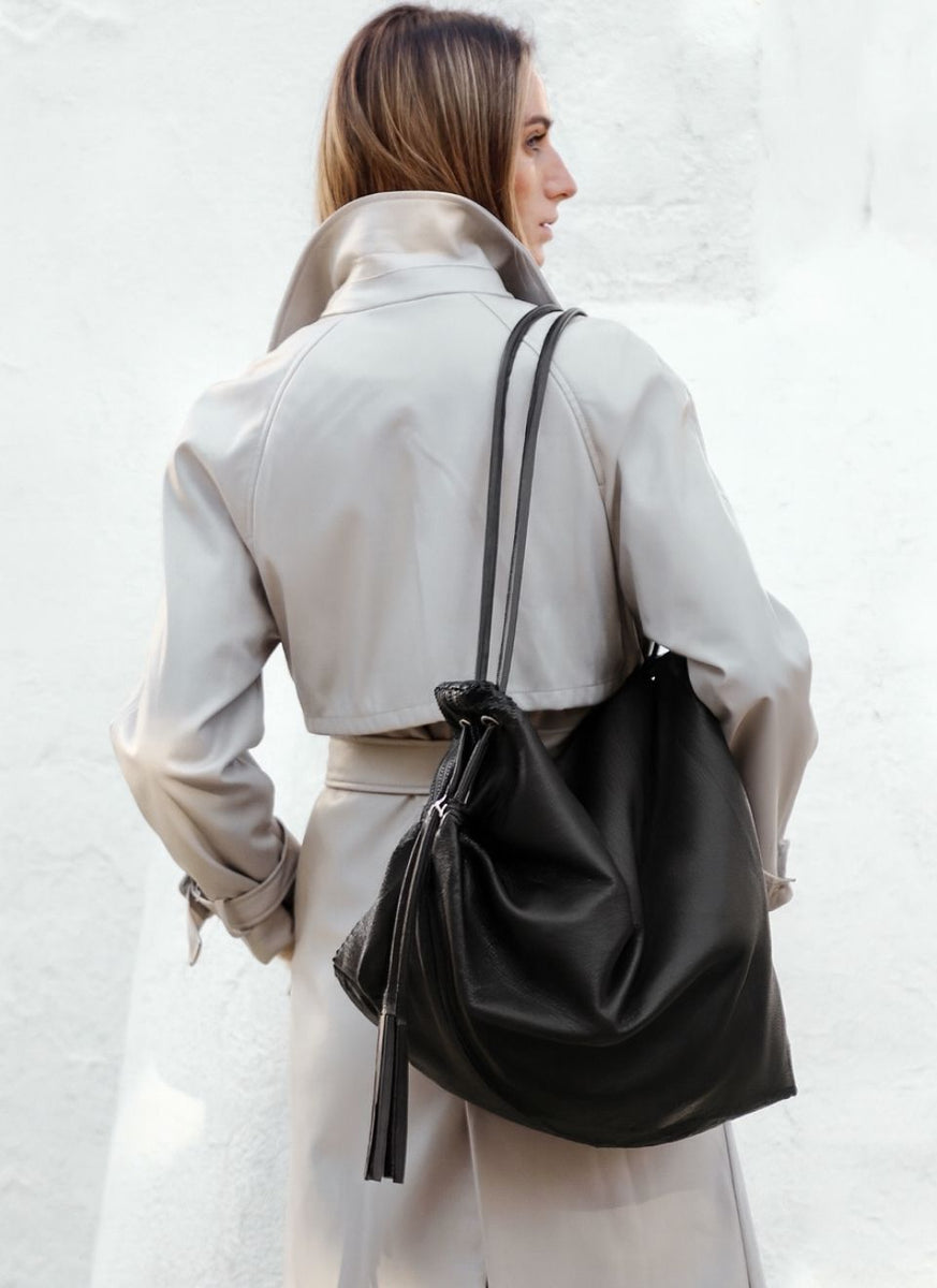 Large Black Leather Sling Bag – JuanjoGallery