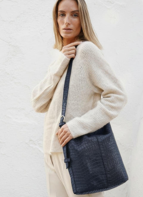 Bolso Cubo Piel Azul Marino Bucket