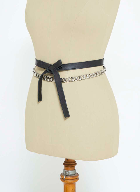 Cinturón mujer con tira de piel y cadena plateada